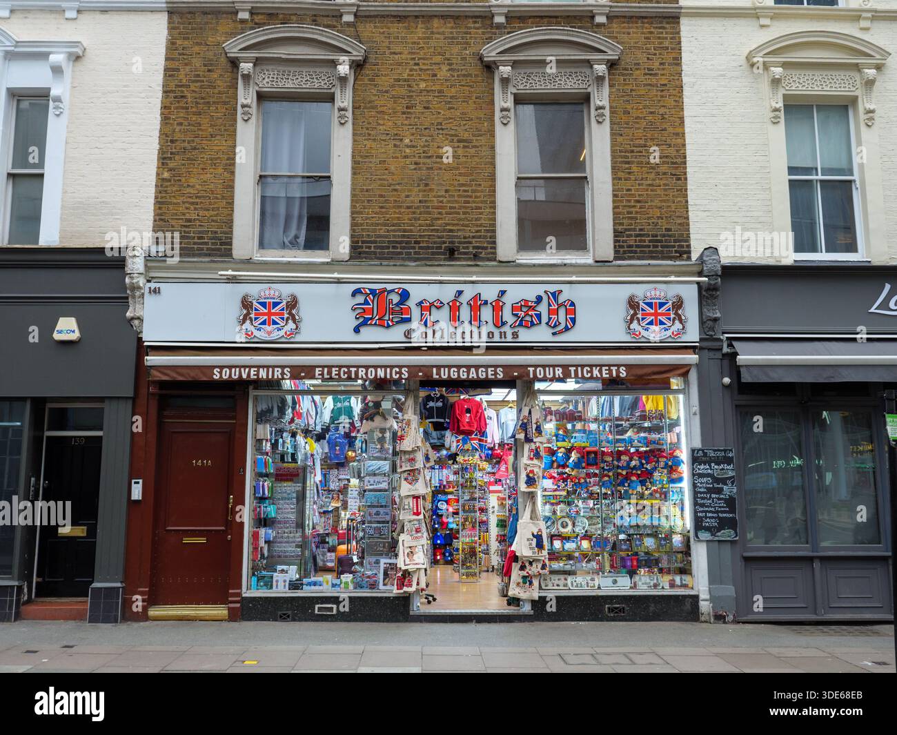 Small independent shop selling British souvenirs to tourists in Paddington, London, UK Stock Photo