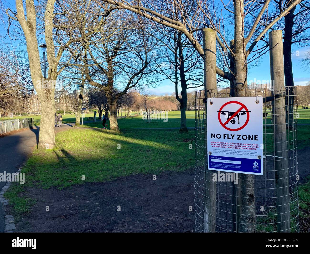 No Fly Zone for Drones and other aircraft such as kites, model aeroplanes and paragliders, The Meadows, Edinburgh Scotland - Smartphone Captured Stock Image