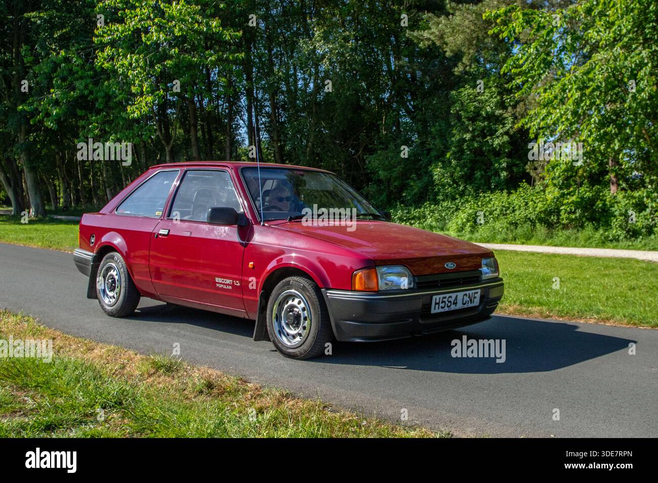 1990 red ford escort hi-res stock photography and images - Alamy