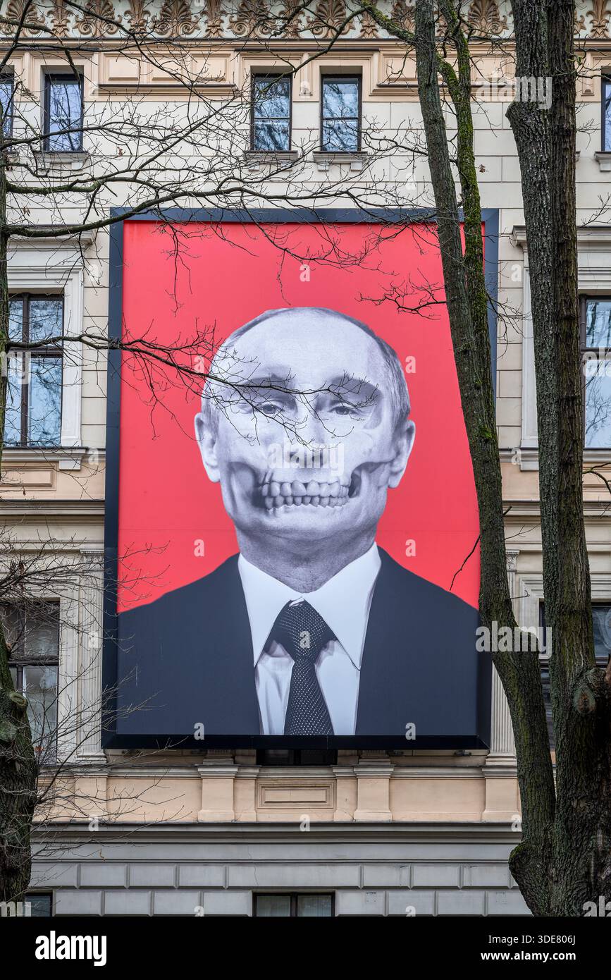 Vladimir putin hi-res stock photography and images - Alamy