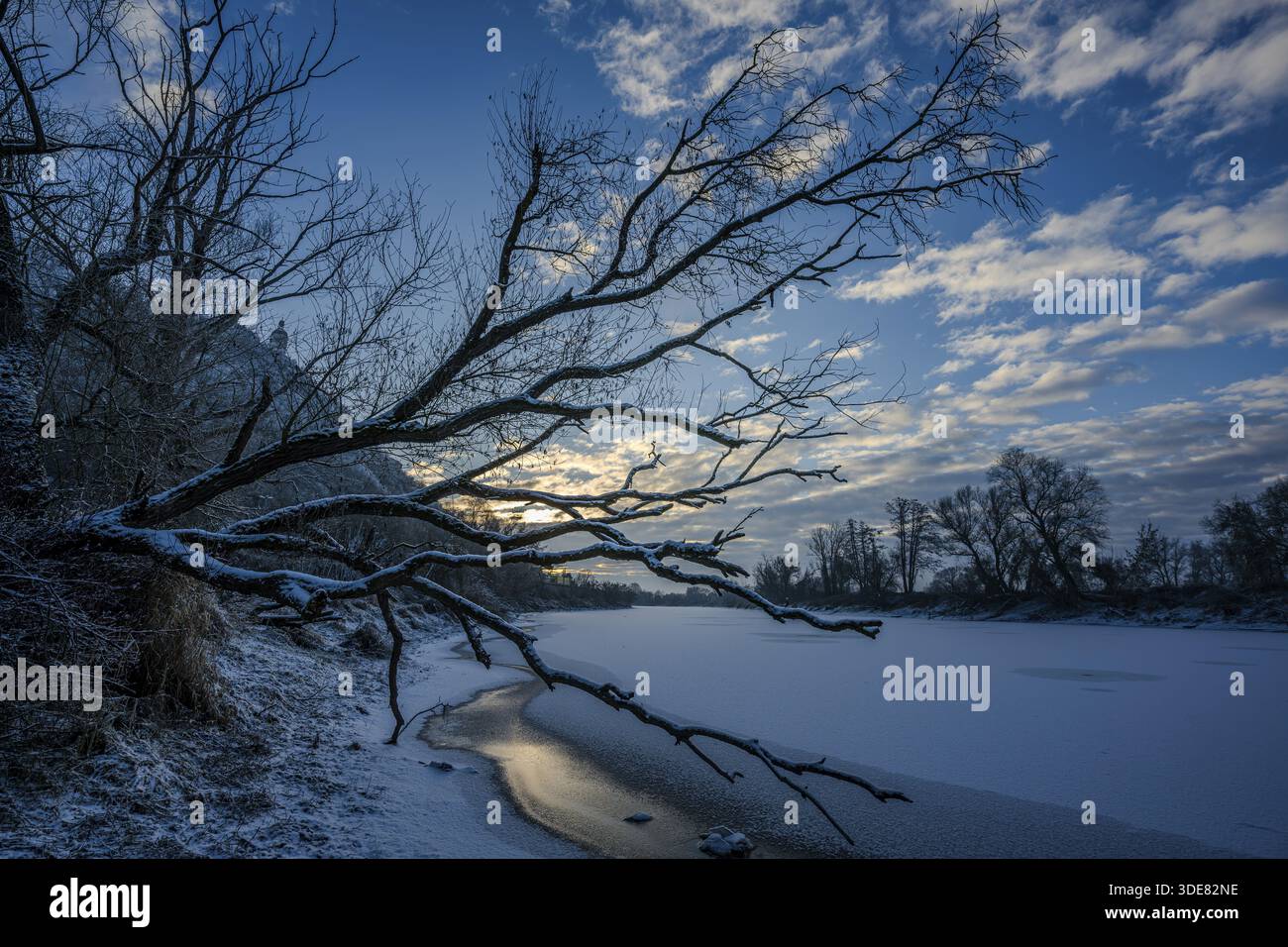 Solitary altar stands hi-res stock photography and images - Alamy