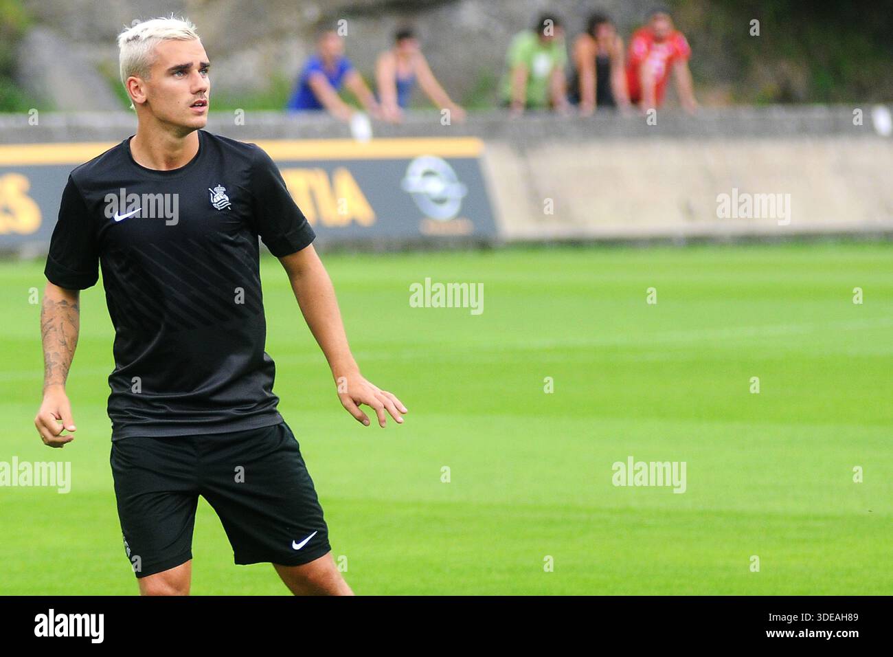 Équipe de France : Antoine Griezmann vole au secours de Kylian Mbappé