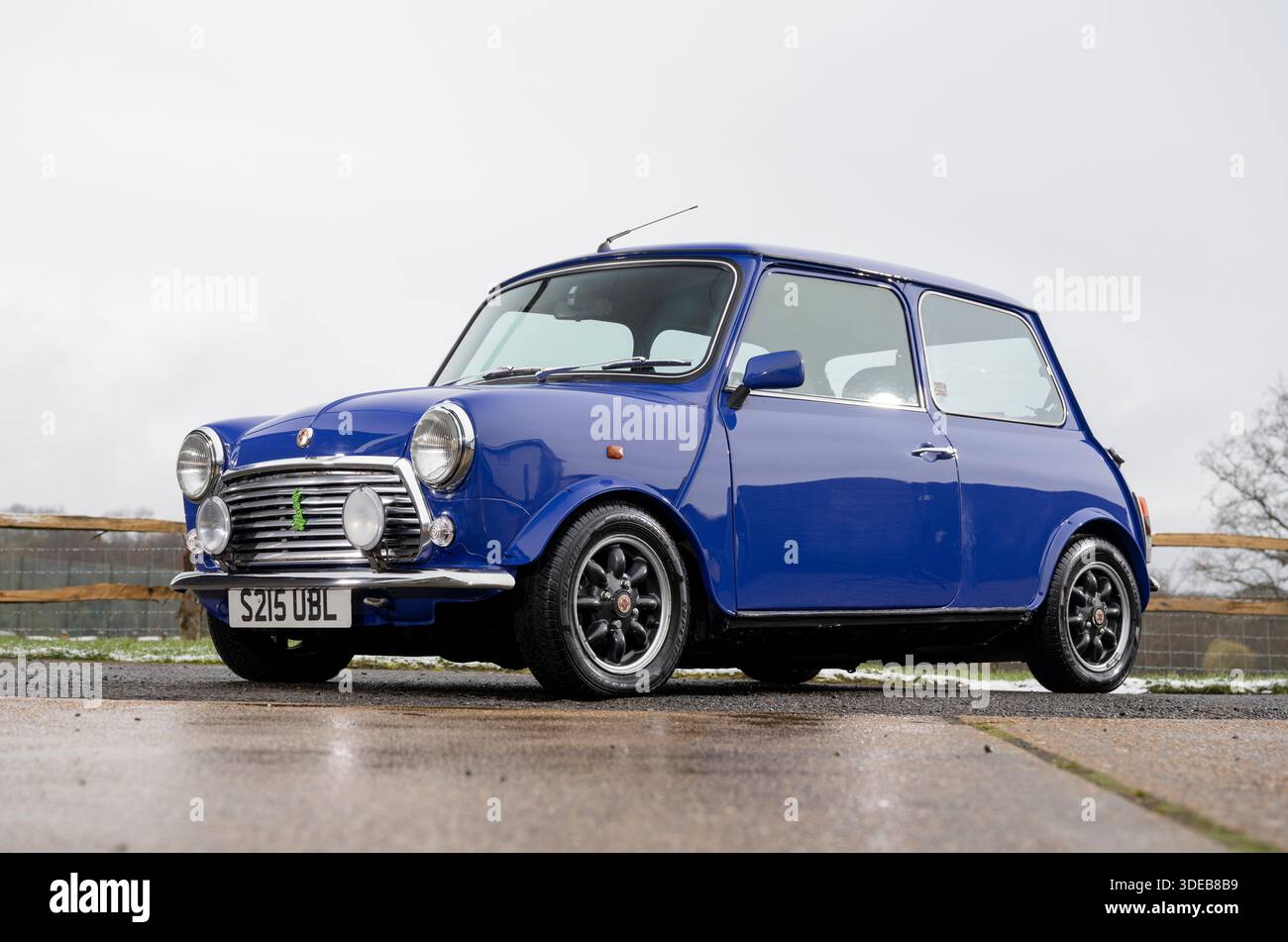 90s car hi-res stock photography and images - Page 16 - Alamy