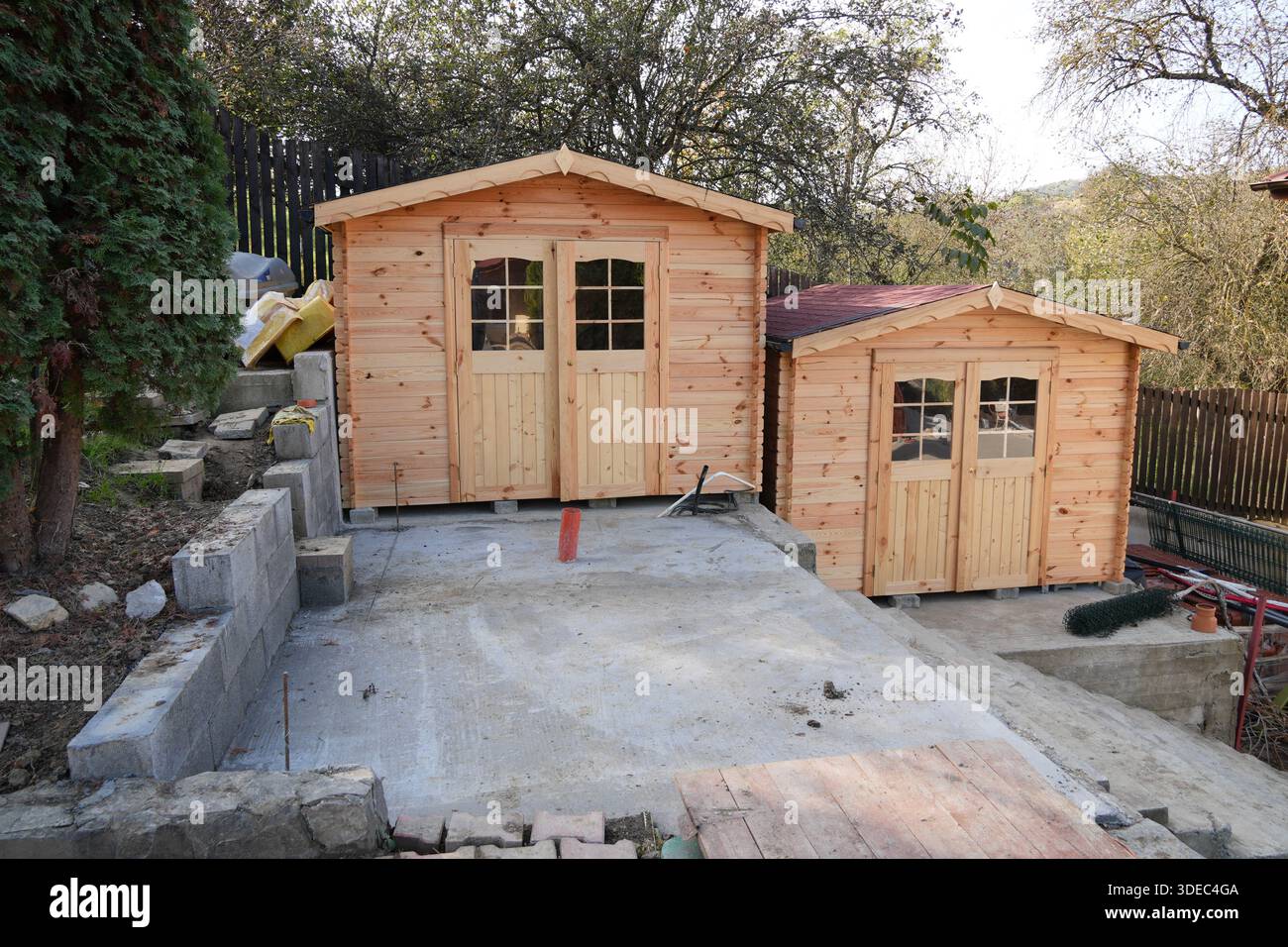 Installing sheds hi-res stock photography and images - Alamy