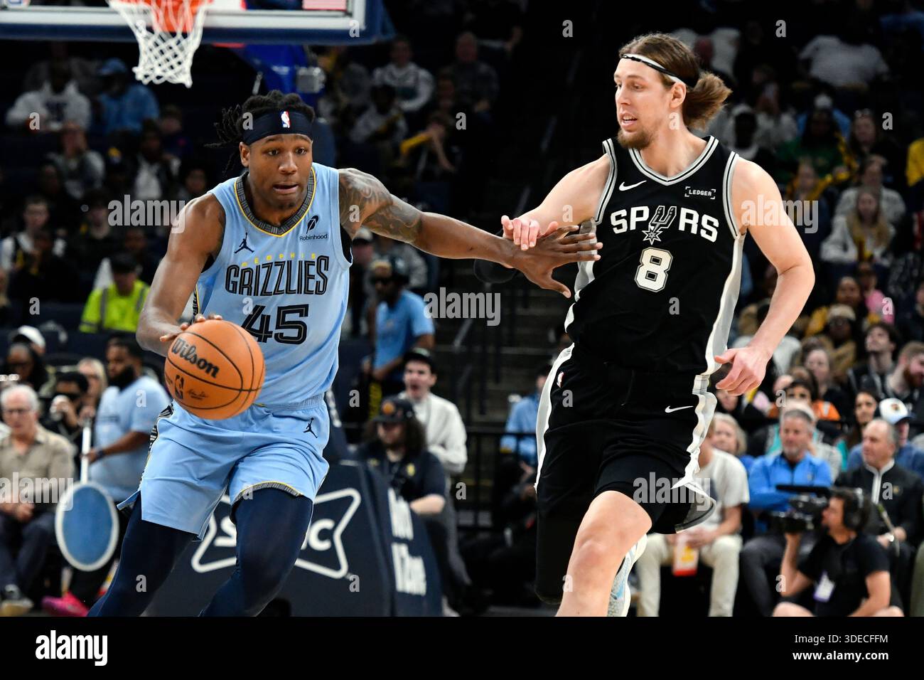 Memphis Grizzlies forward GG Jackson II (45)brings the ball up court ...