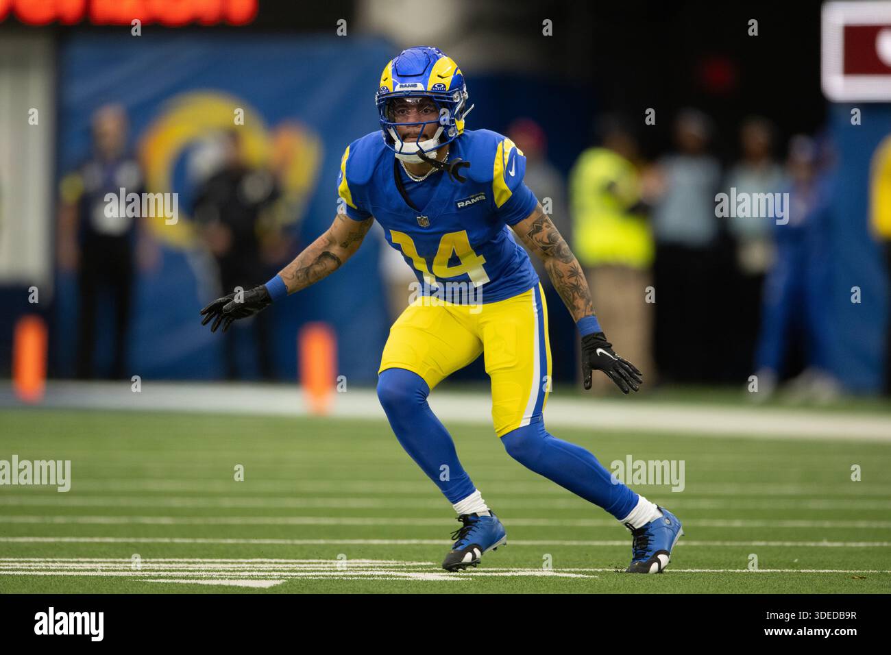 Los Angeles Rams cornerback Cobie Durant (14) takes his stance during ...