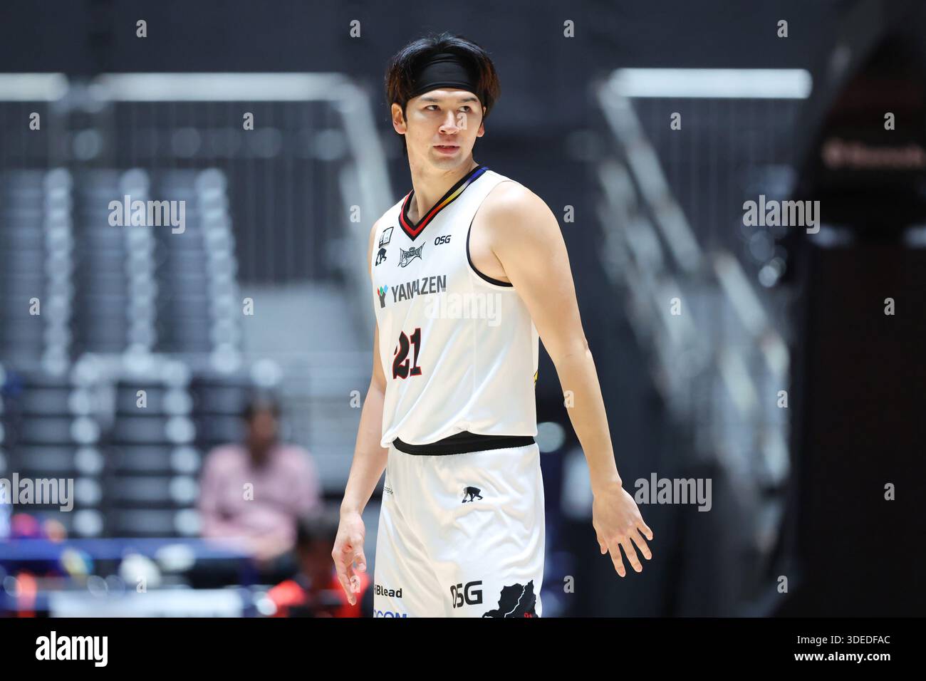 st Yoyogi Gymnasium, Tokyo, Japan. 7th Jan, 2026. Yusuke Suzuki (Neo Phoenix), JANUARY 7, 2026 - Basketball : Emperor's Cup Basketball 2025-26 Final Round 2nd Round match San-En Neo Phoenix - Nippon Sport Science University at 1st Yoyogi Gymnasium, Tokyo, Japan. Credit: YUTAKA/AFLO SPORT/Alamy Live News Stock Photo