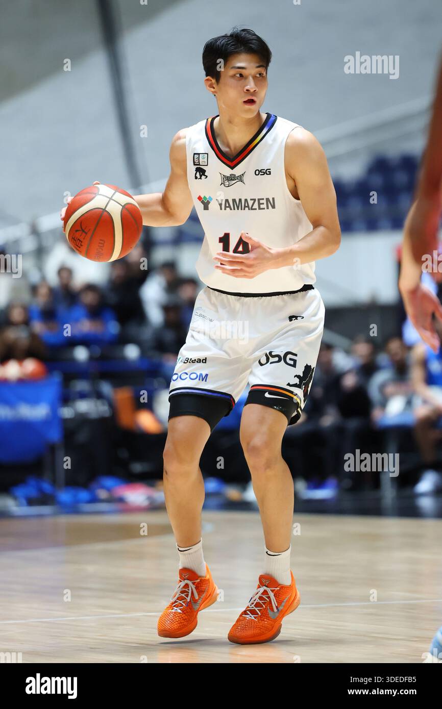 st Yoyogi Gymnasium, Tokyo, Japan. 7th Jan, 2026. Hayato Wakugawa (Neo Phoenix), JANUARY 7, 2026 - Basketball : Emperor's Cup Basketball 2025-26 Final Round 2nd Round match San-En Neo Phoenix - Nippon Sport Science University at 1st Yoyogi Gymnasium, Tokyo, Japan. Credit: YUTAKA/AFLO SPORT/Alamy Live News Stock Photo