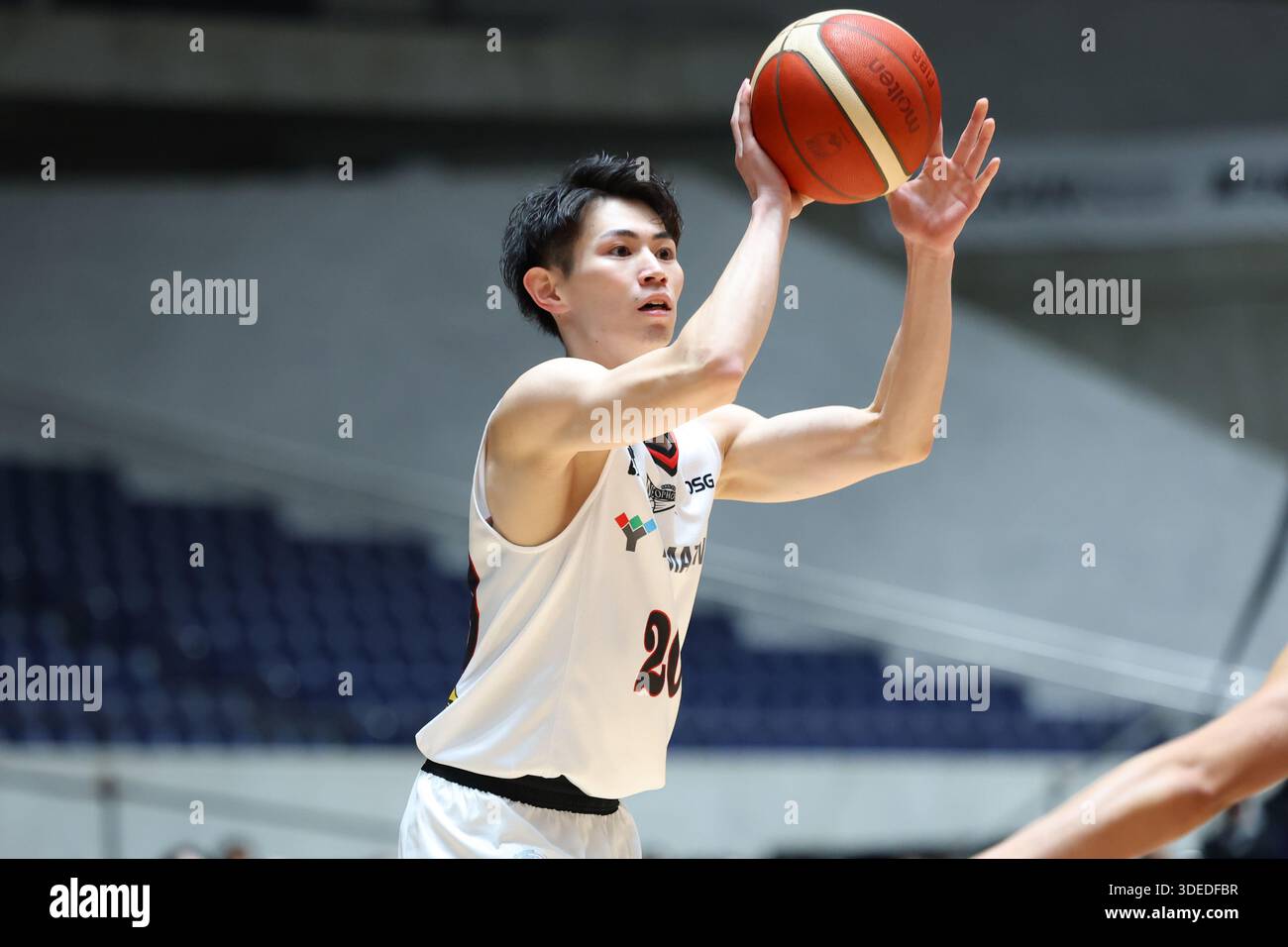 st Yoyogi Gymnasium, Tokyo, Japan. 7th Jan, 2026. Dai Nemoto (Neo Phoenix), JANUARY 7, 2026 - Basketball : Emperor's Cup Basketball 2025-26 Final Round 2nd Round match San-En Neo Phoenix - Nippon Sport Science University at 1st Yoyogi Gymnasium, Tokyo, Japan. Credit: YUTAKA/AFLO SPORT/Alamy Live News Stock Photo