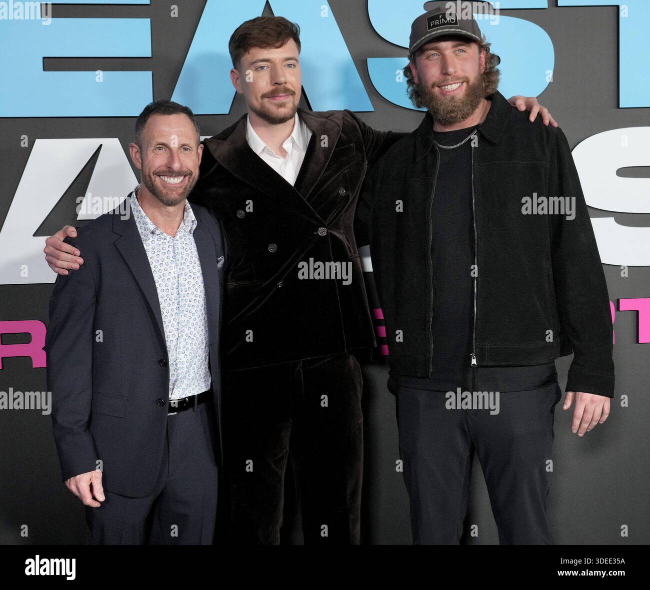 L R Jeff Housenbold Jimmy Donaldson Aka MrBeast And Tyler Conklin L R Jeff Housenbold Jimmy Donaldson Aka Mrbeast And Tyler Conklin At The Beast Games Season 2 Premiere Held At The Academy Museum Of Motion Pictures In Los Angeles Ca On Tuesday January 6 2026 Photo By Sthanlee B Miradorsipa Usa 3DEE35A 