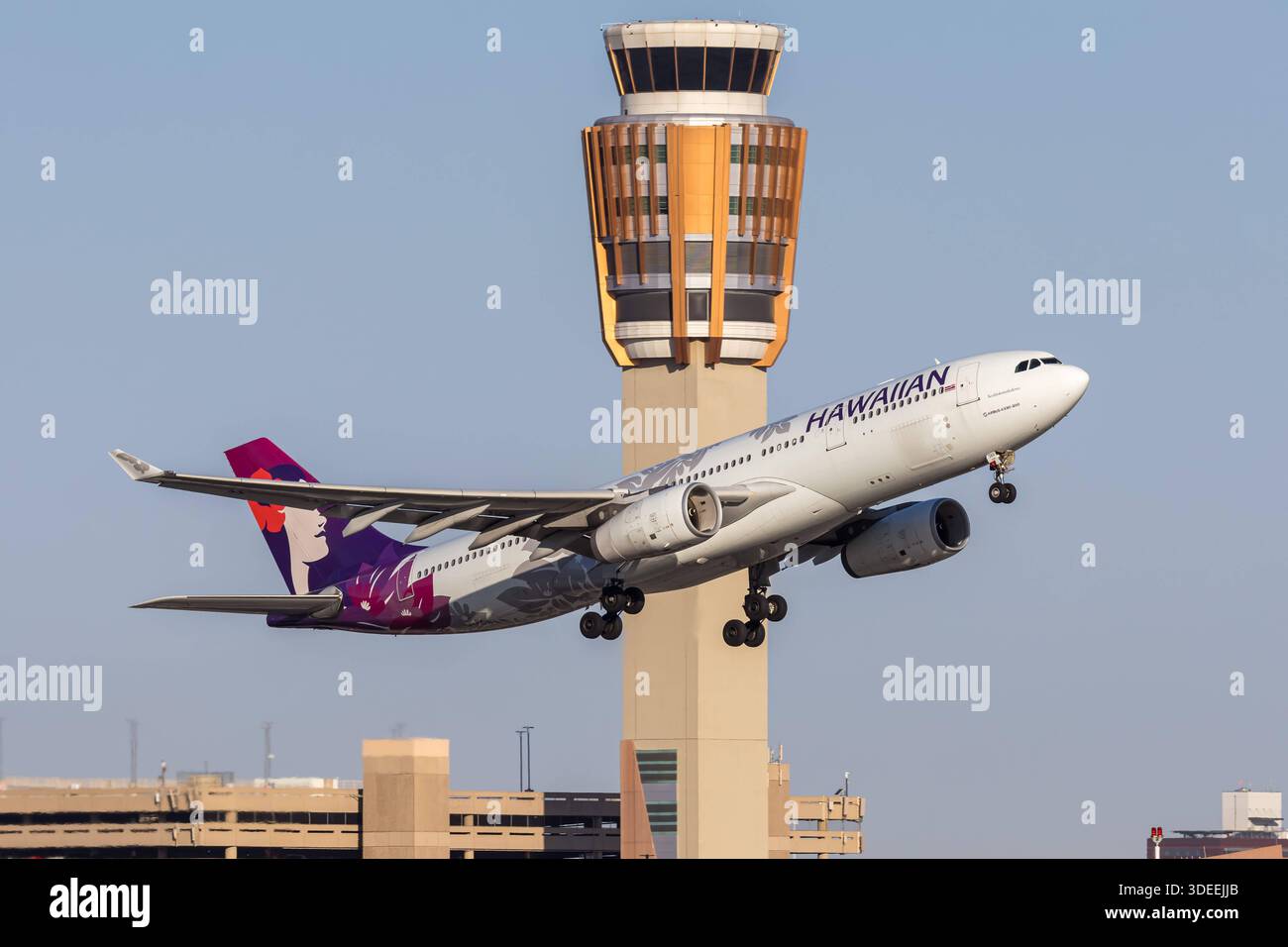 Hawaiian airlines airbus a330 200 hi-res stock photography and