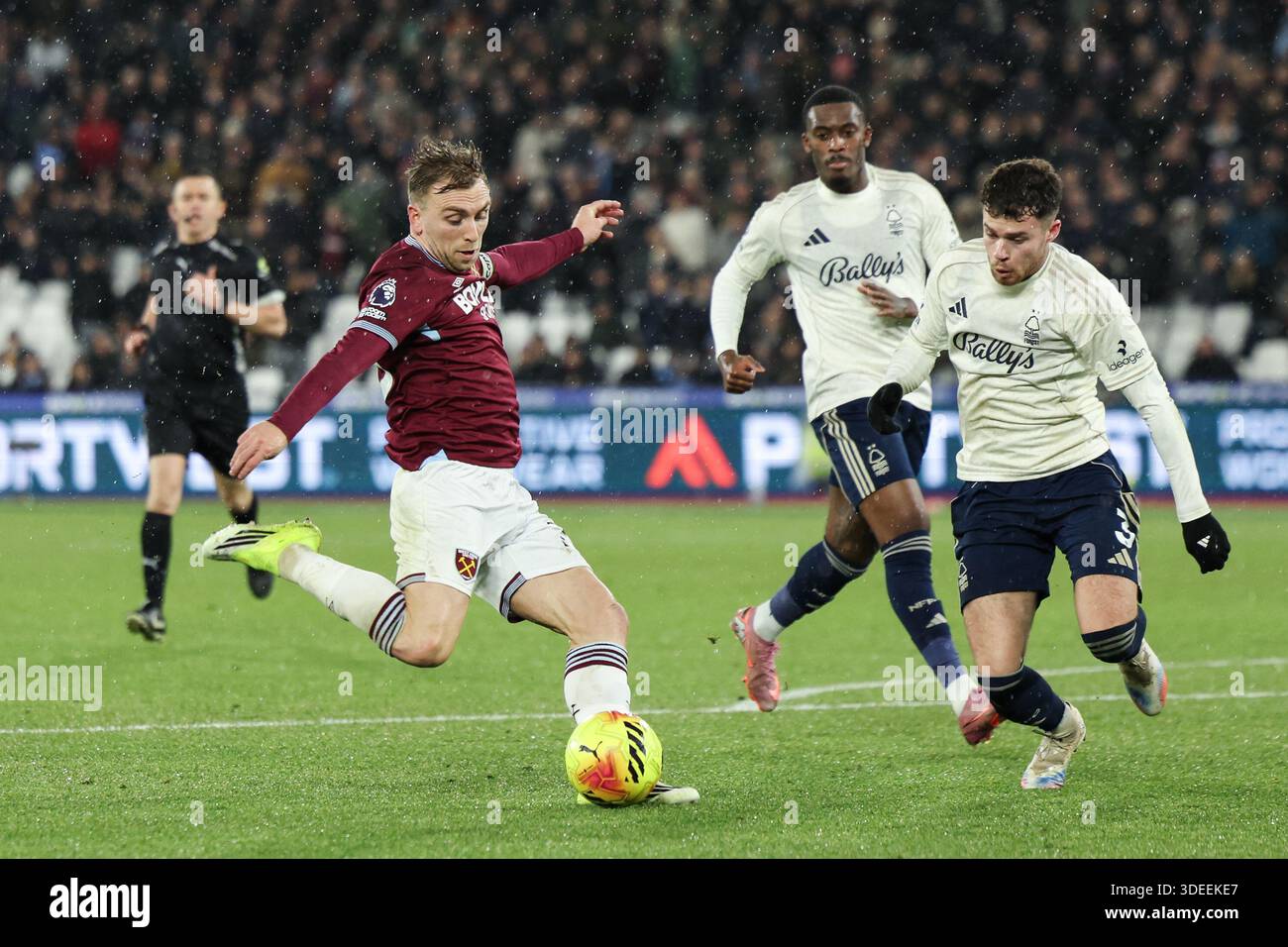 Jarrod Bowen West Ham degradasi Premier League The Mid-Table Struggle