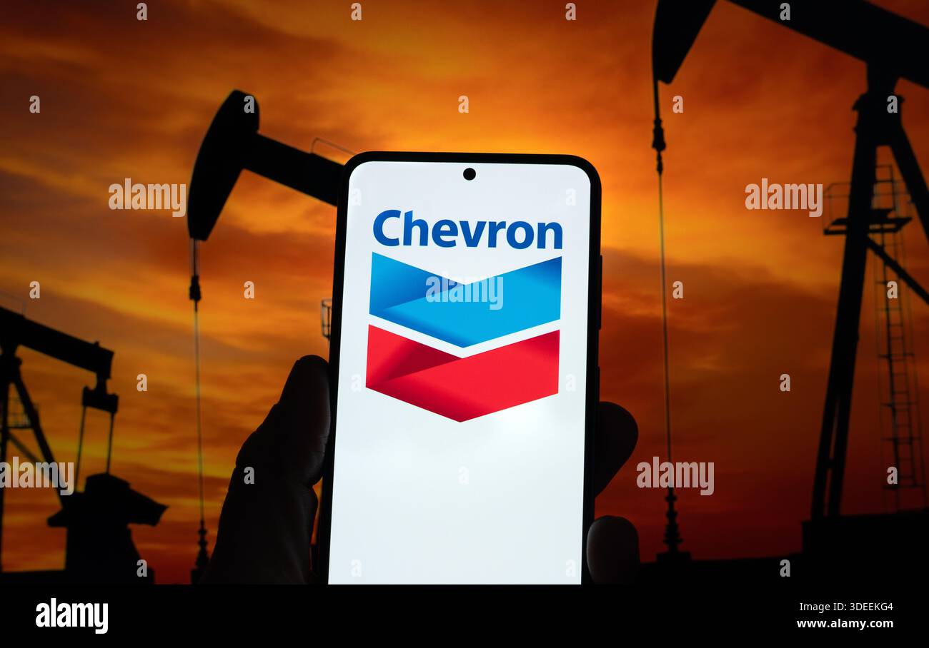 Chevron Group Chevron Corporation displayed on smart device Stock Photo - Alamy