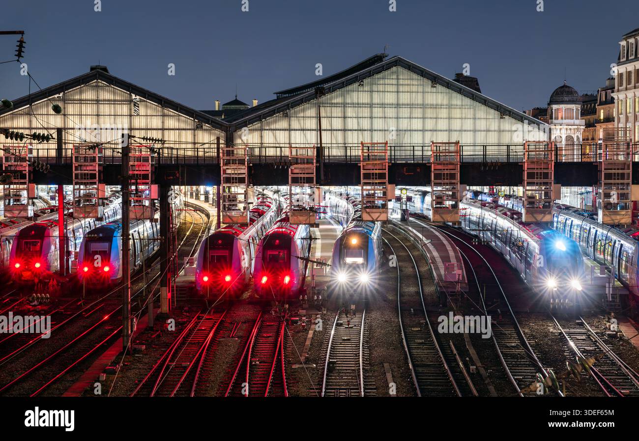 Illuminated rail tracks hi-res stock photography and images - Alamy