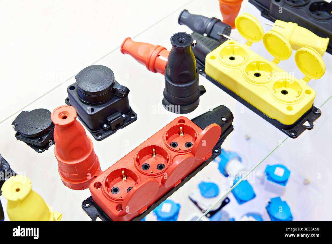 3 way socket hi-res stock photography and images - Alamy
