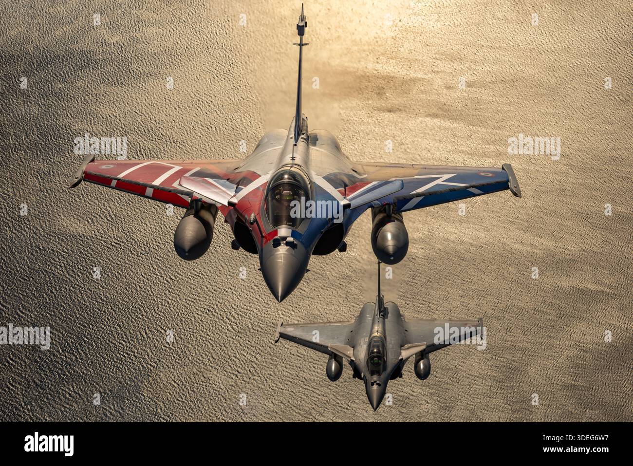 Air-to-air photograph of French Air Force Dassault Rafale aircraft ...
