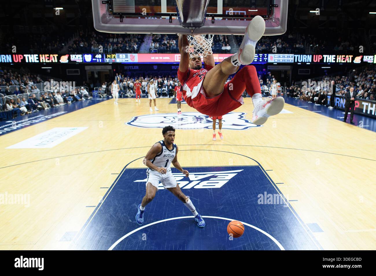 INDIANAPOLIS, IN - JANUARY 06: St. John's Red Storm forward Bryce ...