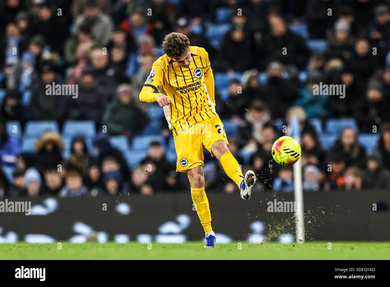 Manchester, UK. 07th Jan, 2026. Maxim De Cuyper of Brighton & Hove Albion  in action during the Premier League match Manchester City vs Brighton and  Hove Albion at Etihad Stadium, Manchester, United
