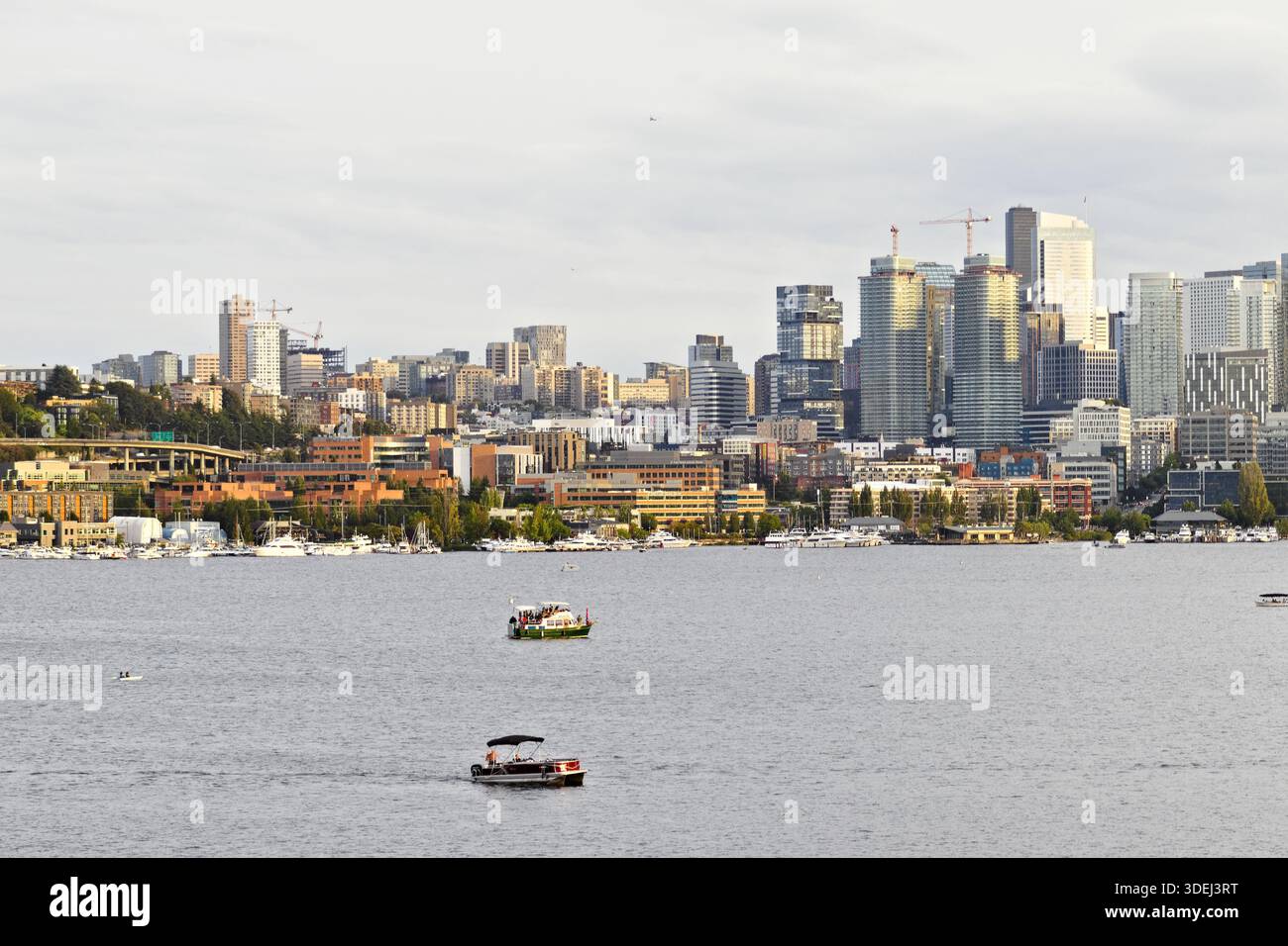 Wide view of the Seattle skyline across Lake Union Stock Photo