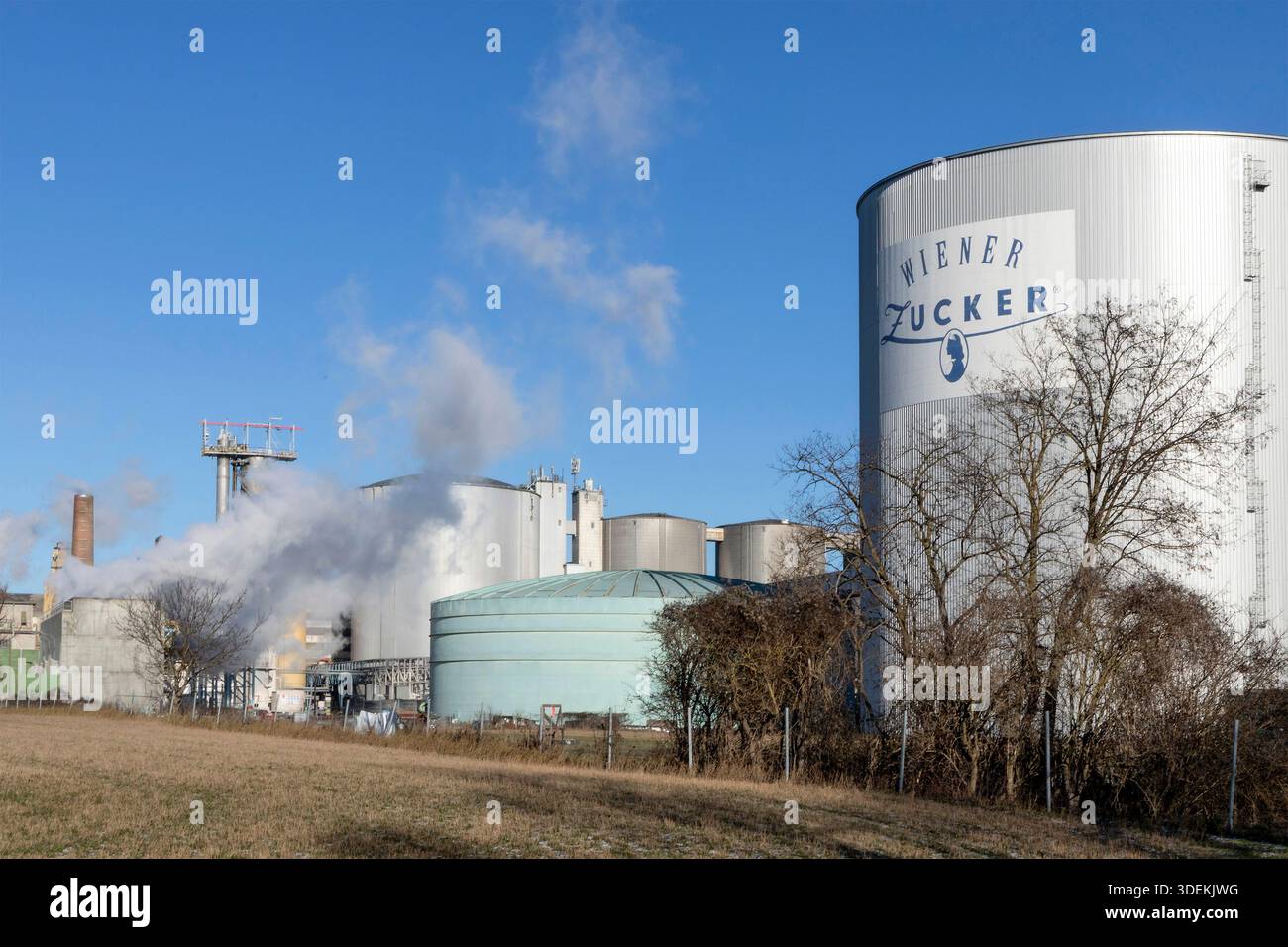 Agrana Zuckerfabrik in Tulln, Niederösterreich, Österreich // Agrana Sugar Factory in Tulln, Lower Austria, Austria - 20251230 PD6973 Stock Photo