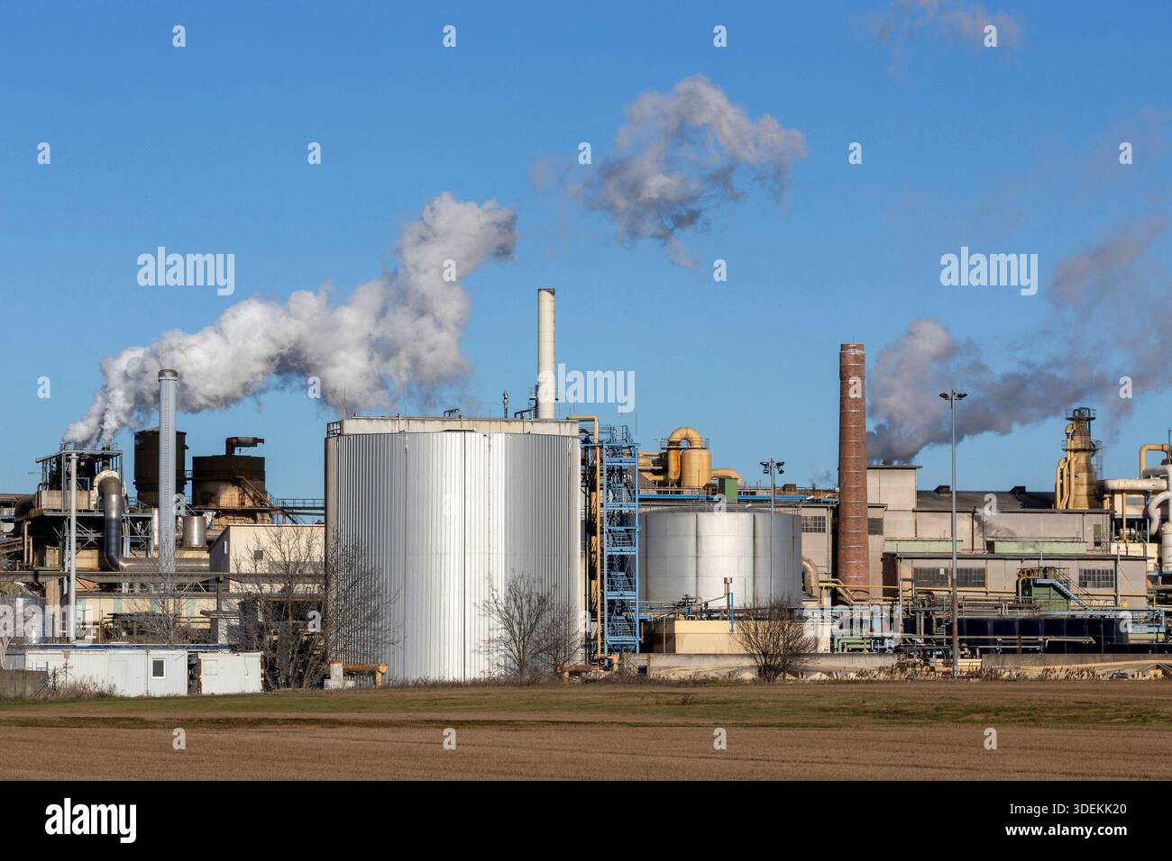 Agrana Zuckerfabrik in Tulln, Niederösterreich, Österreich // Agrana Sugar Factory in Tulln, Lower Austria, Austria - 20251230 PD6978 Stock Photo