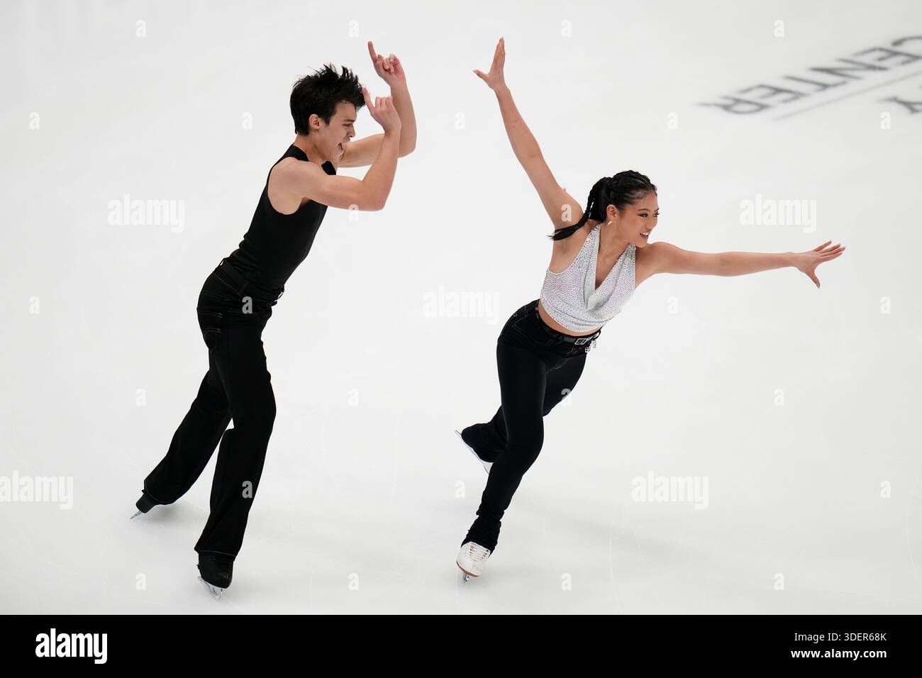 Amy Cui and Jonathan Rogers compete during the ice dance competition at ...