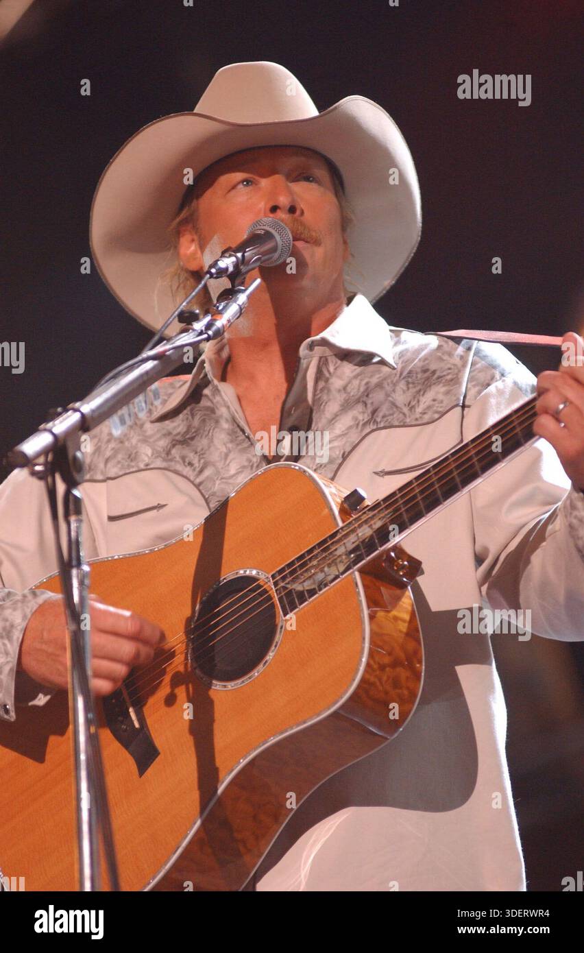 10 June 2005 - Nashville, Tennessee - Alan Jackson. 2005 CMA Music ...