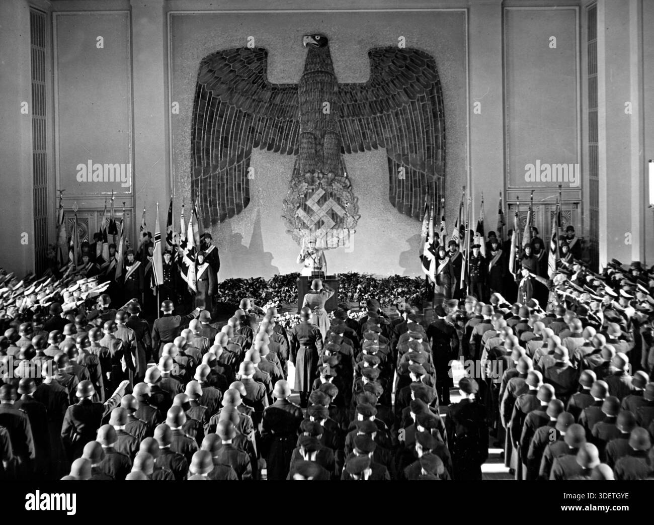 Hermann Göring speaks in the hall of honor of the Reich Aviation ...
