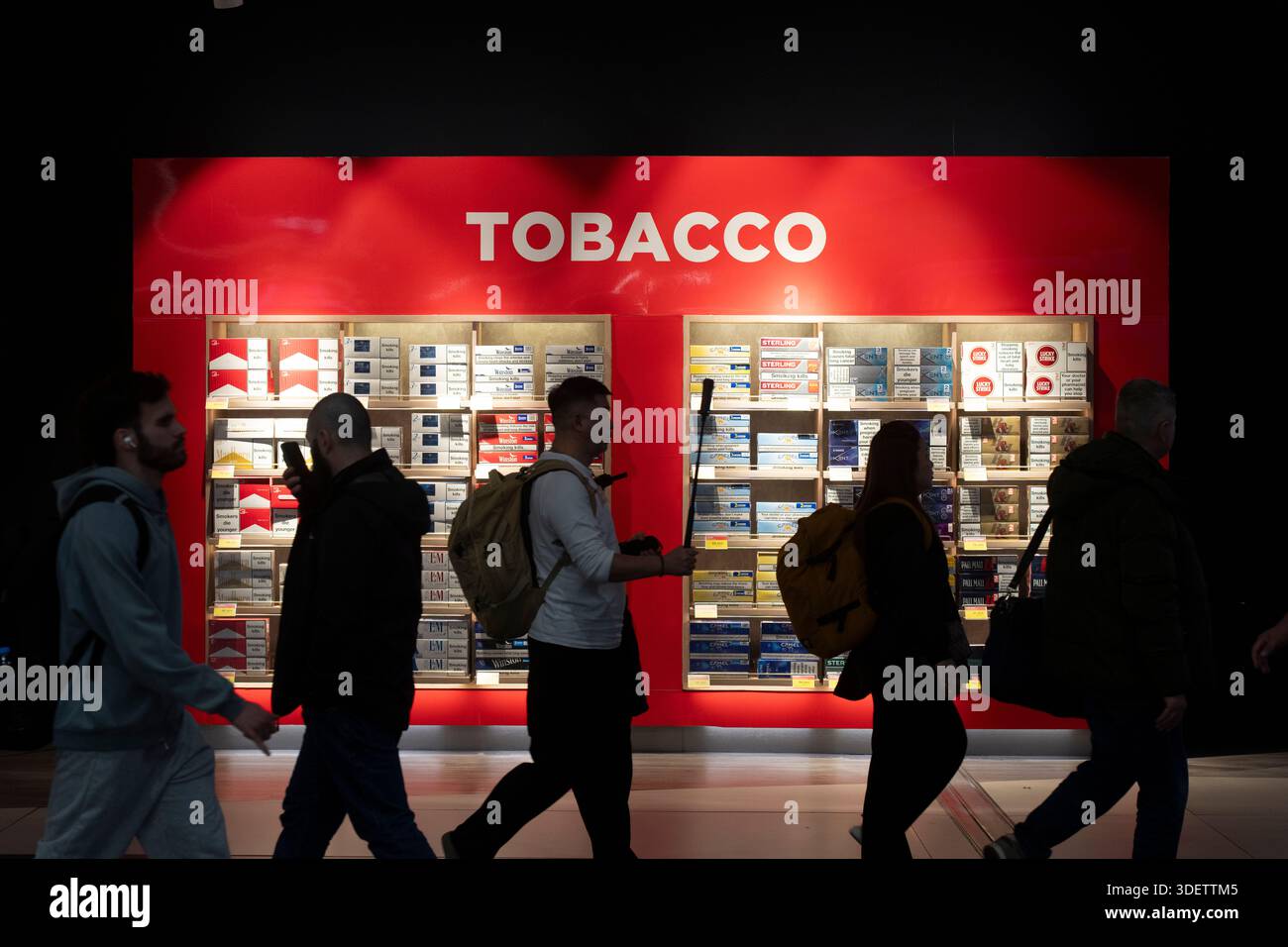 tobacco prices in amsterdam duty free Cigarette duty free hi-res stock photography and images