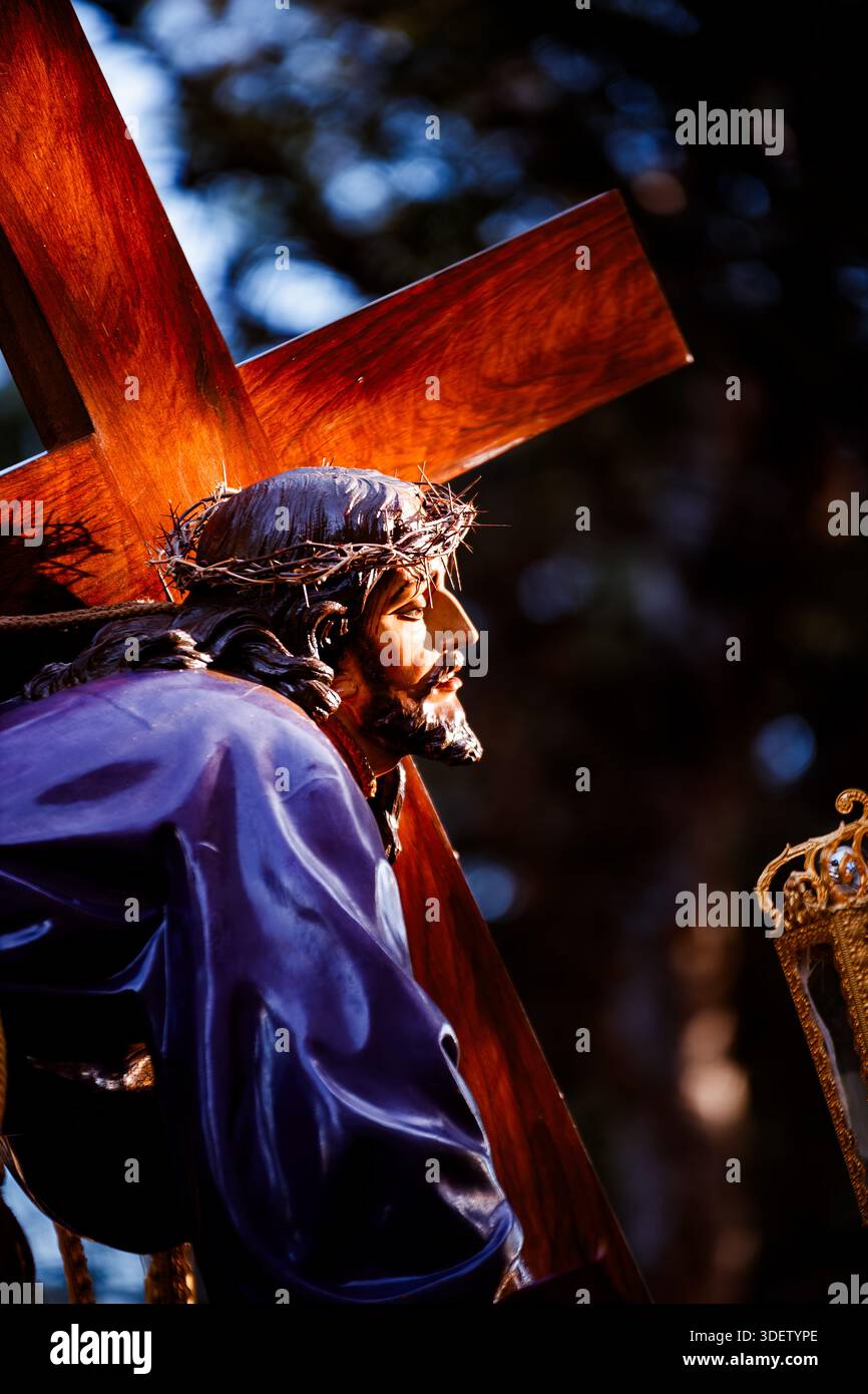 The holy crown of thorns hi-res stock photography and images - Alamy