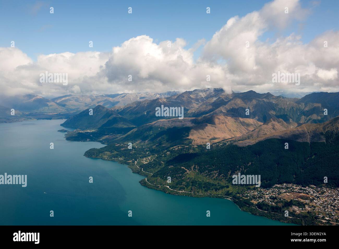 Aerial view of lake wakatipu hi-res stock photography and images - Alamy