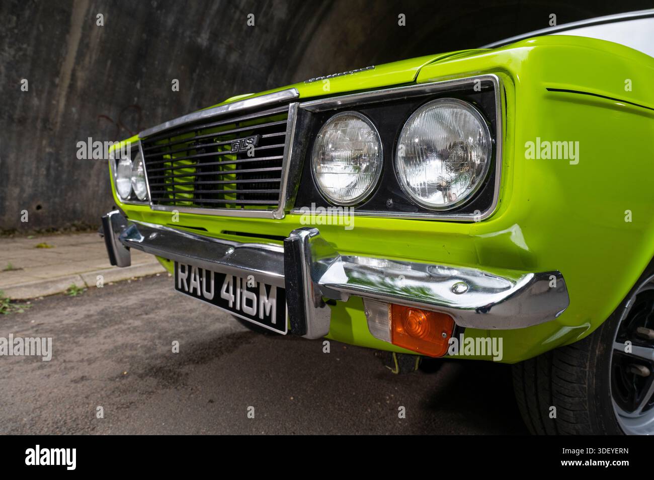 The hillman hunter hi-res stock photography and images - Alamy