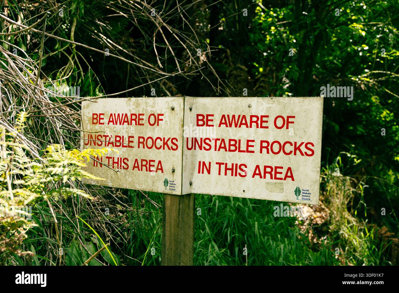 Unstable Rocks Sign Aware Unstable Rocks Area Warning Cautionary Stock Photo - Alamy