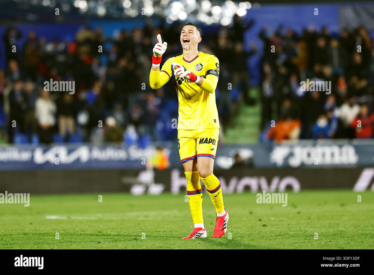 Getafe, Spain. 9th Jan, 2026. David Soria (Getafe) Football/Soccer : Soria celebrate after Juanmi's goal during Spanish 'LaLiga EA Sports' match between Getafe CF - Real Sociedad at the Estadio Coliseum Getafe in Getafe, Spain . Credit: Mutsu Kawamori/AFLO/Alamy Live News Stock Photo