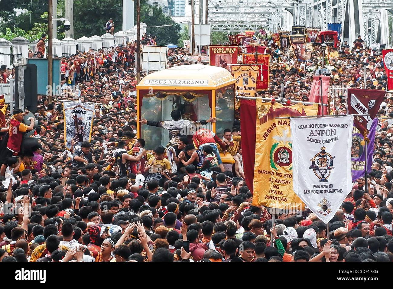Manila, Rizal, Philippines. 9th Jan, 2026. Scene during the Traslacion ...