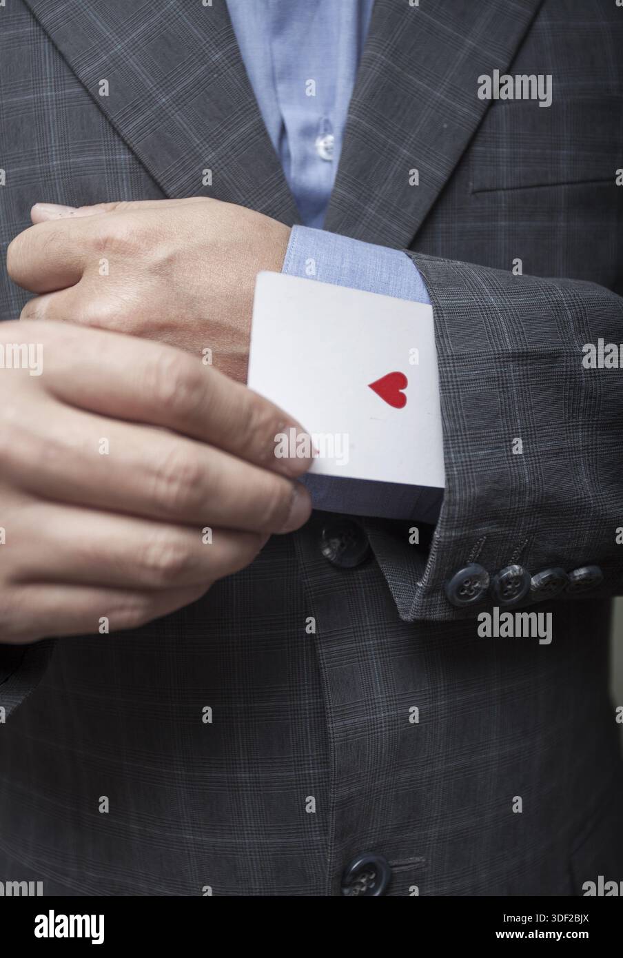 Ace up the sleeve hi-res stock photography and images - Alamy