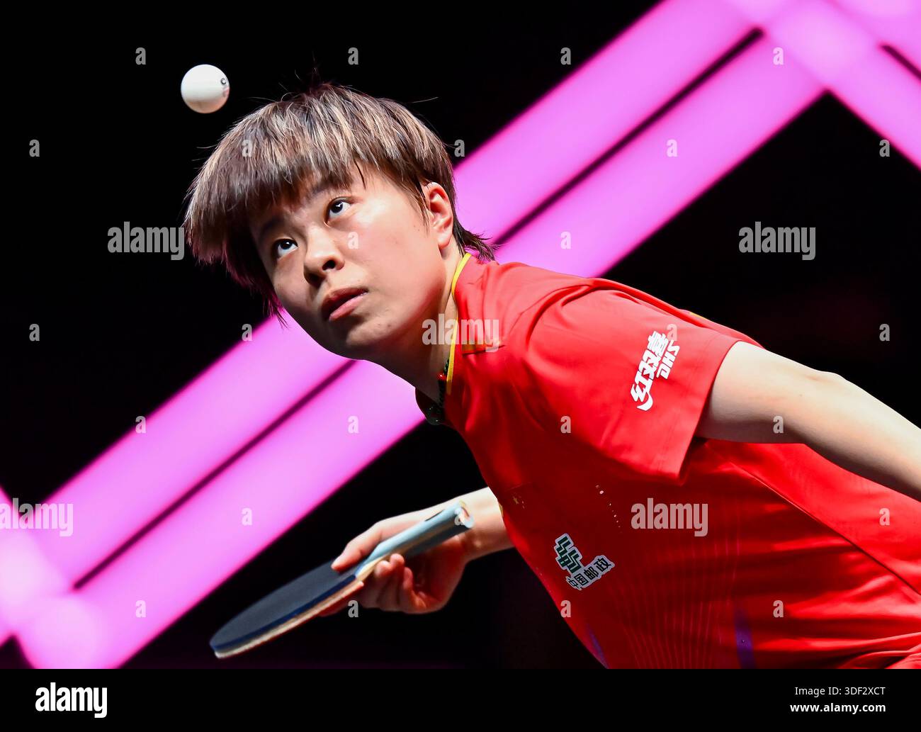 (260110) -- DOHA, Jan. 10, 2026 (Xinhua) -- Wang Yidi of China serves ...