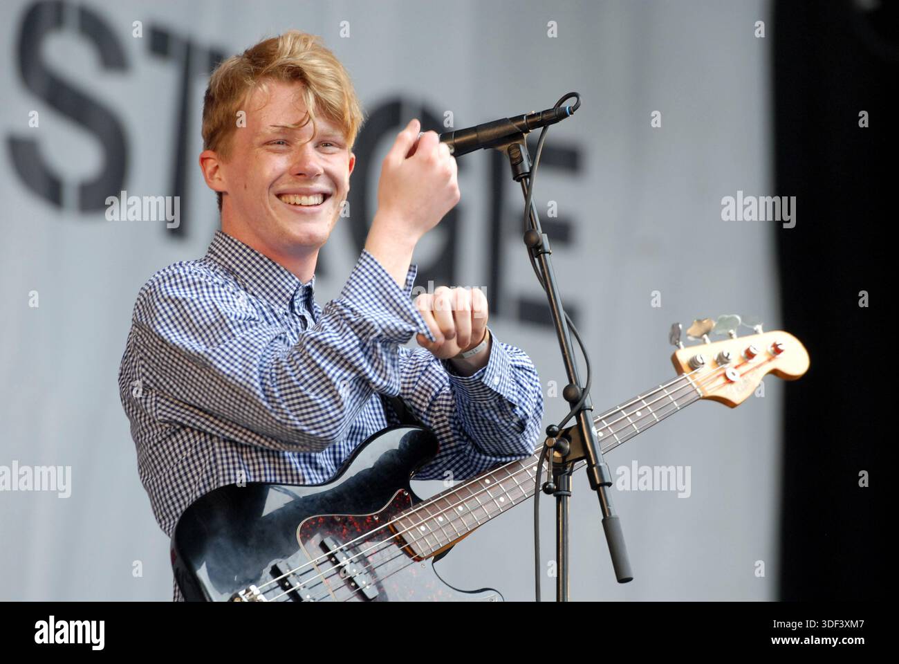 Sheffield based band hi-res stock photography and images - Alamy