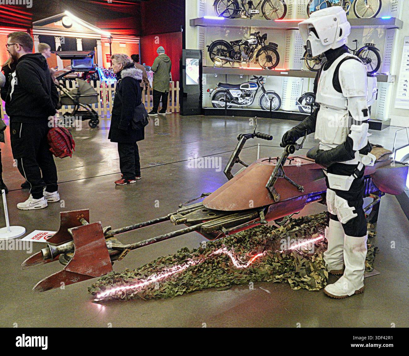 Hasbro Star Wars: Return of the Jedi The Vintage Collection - Speeder Bike & Scout Trooper au meilleur prix sur