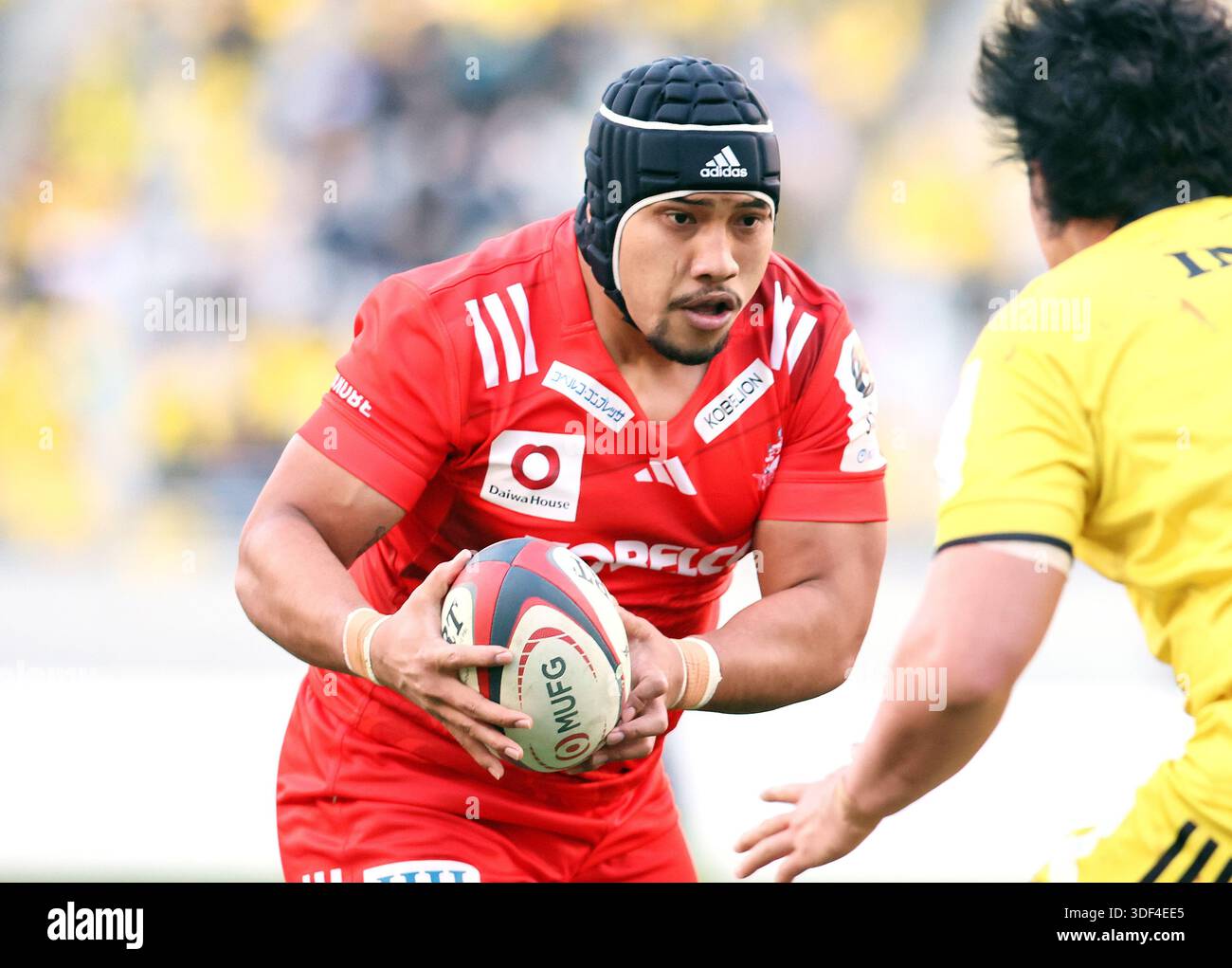 January 10, 2026, Tokyo, Japan - Kobelco Kobe Steelers lock Gerard ...