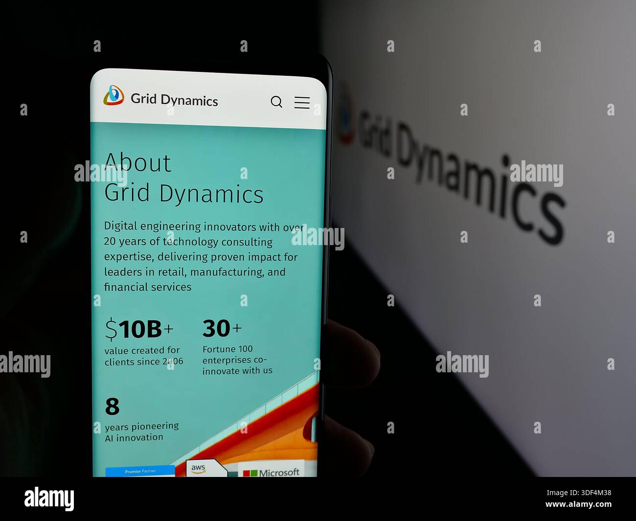 Grid dynamics logo hi-res stock photography and images - Alamy