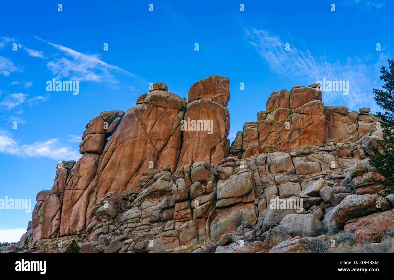Spires From Rocks Rugged cliffs iconic rock formations hi-res stock photography and ...