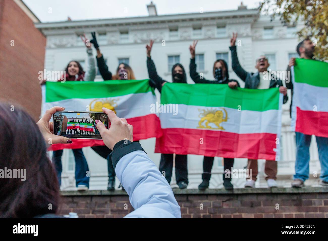 Iranian Embassy, London, UK. 10th January 2026. Members of the Iranian community filled the road opposite the Iranian Embassy in London with huge public demonstration in support of the protests in Iran and against the Islamic Republic and Ayatollah, calling for freedom from oppression and exiled Crown Prince Reza Pahlavi as their leader. Credit: Amanda Rose/Alamy Live News Stock Photo