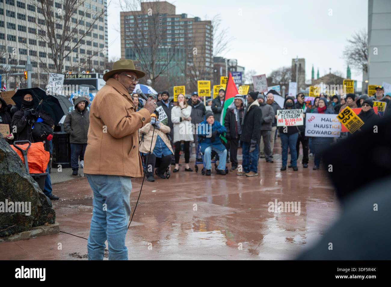 Detroit, Michigan, USA. 10th Jan, 2026. Activists rally to protest the killing of Renee Nichole Good in Minneapolis by a federal immigration agent. Credit: Jim West/Alamy Live News Stock Photo