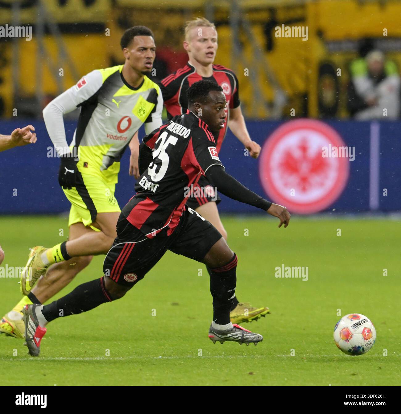 wo wird teilnehmer: eintracht frankfurt gegen borussia dortmund übertragen