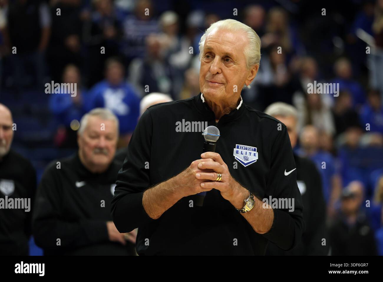 Pat Riley Sidelines Pat Riley speaks while accompanied by teammates from the 1965-66 ...
