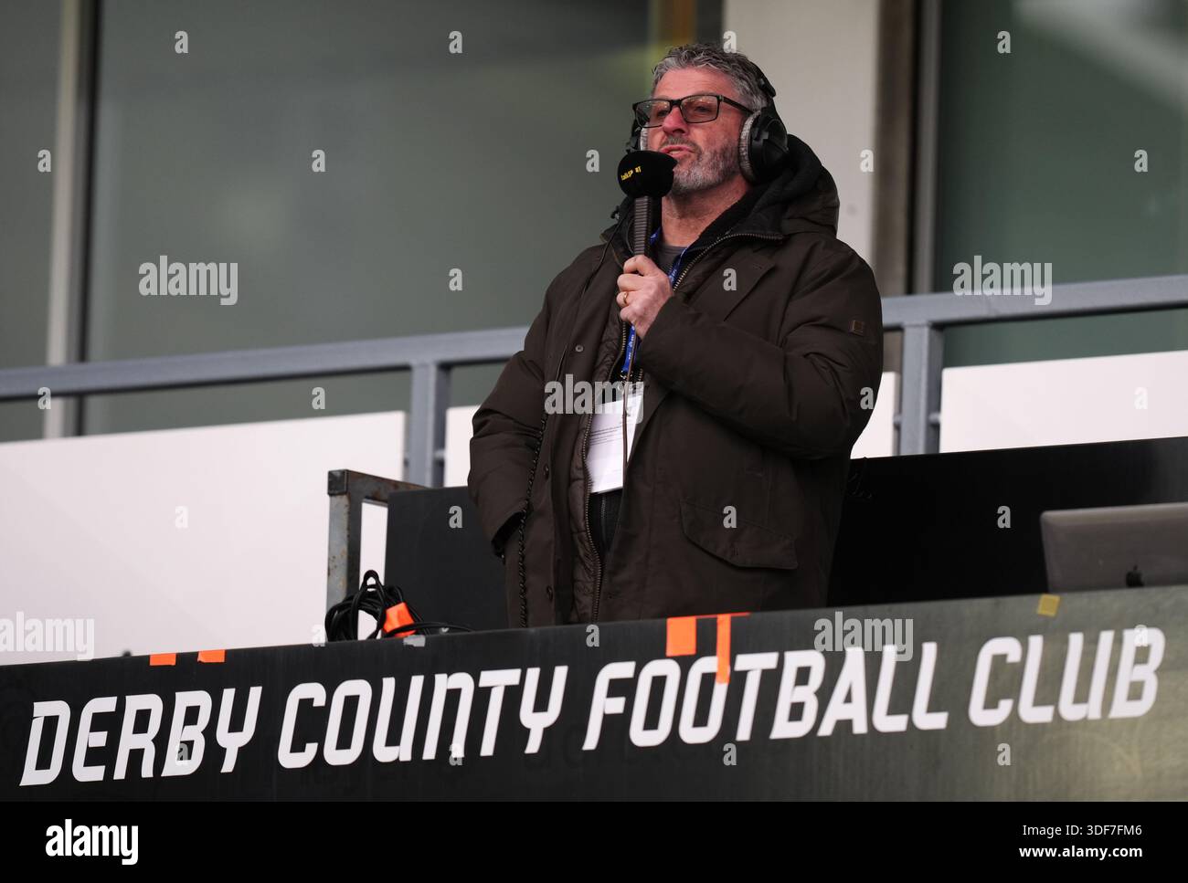 talkSPORT's Andy Townsend before the Emirates FA Cup third round match ...
