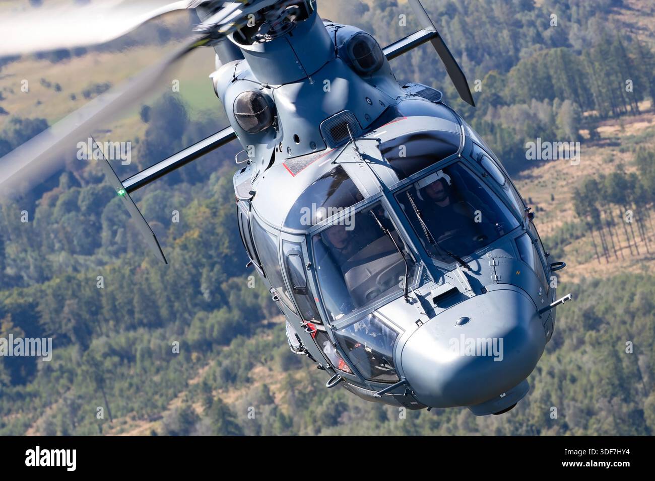 View cockpit helicopter helmet hi-res stock photography and images - Alamy
