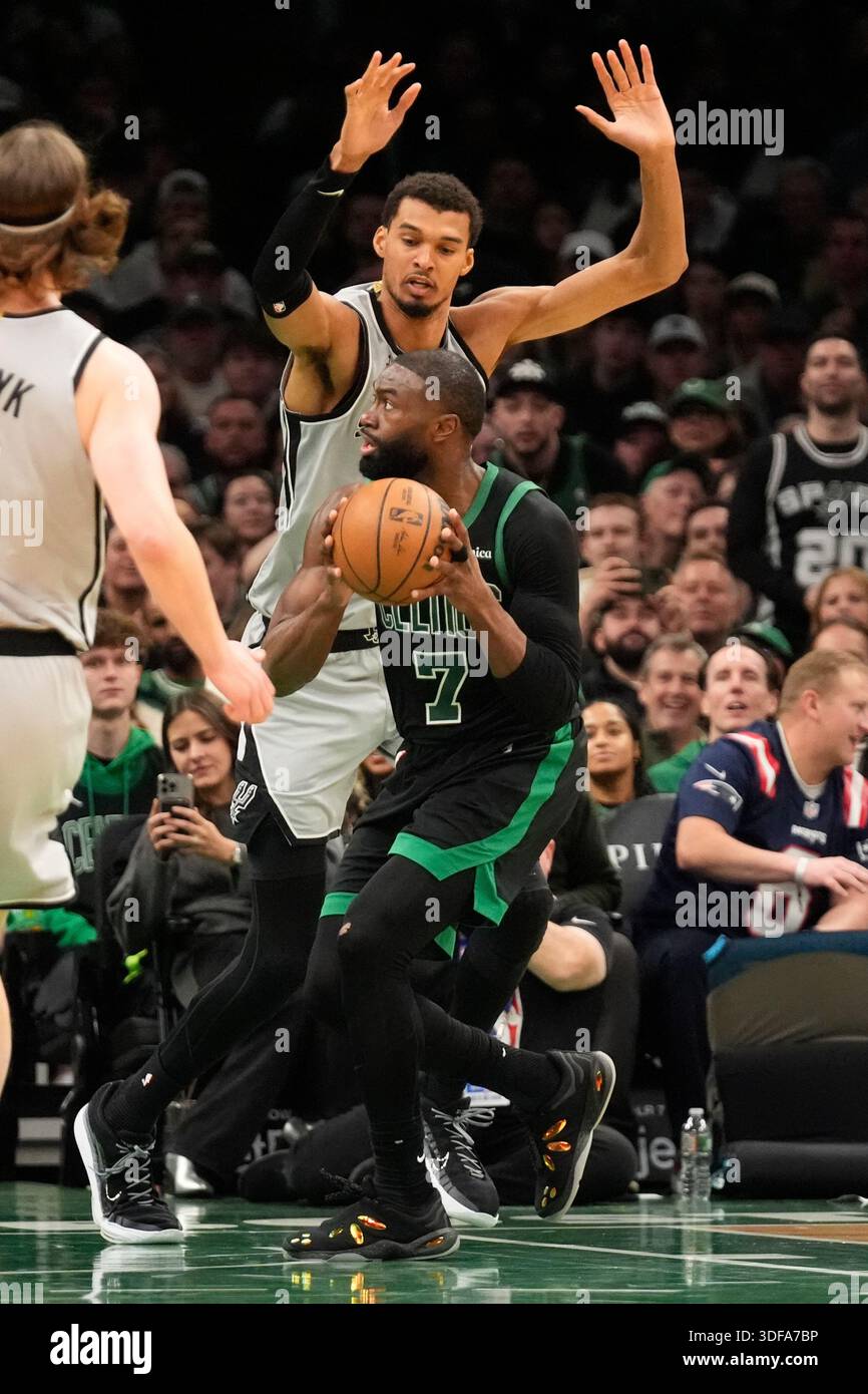 San Antonio Spurs enter NBA season aiming to continue champion streak
