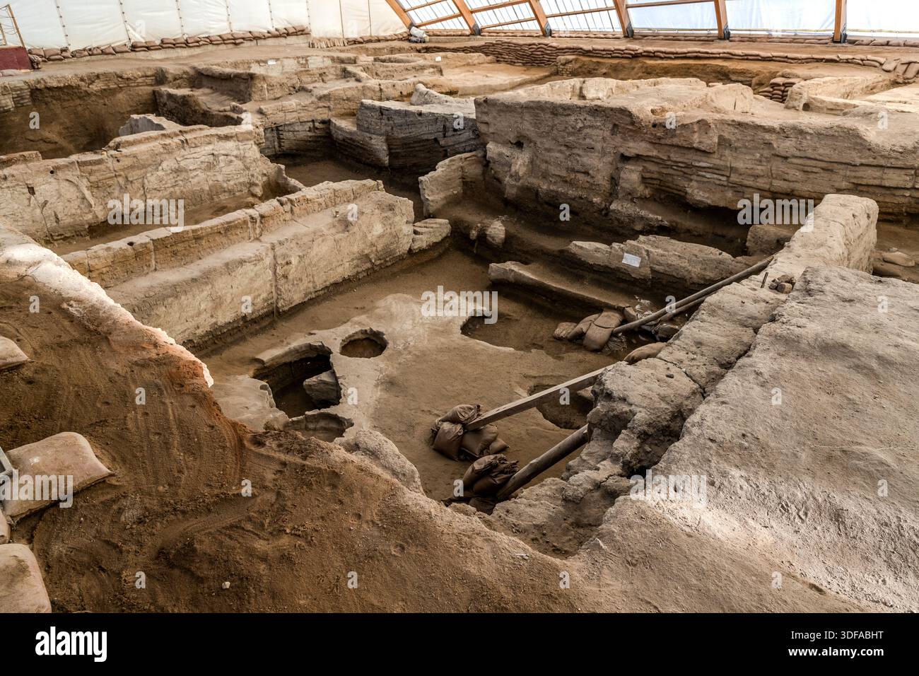 Archaeological excavation site exposed hi-res stock photography and ...